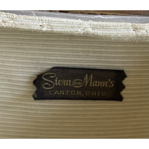 VTG 1950’s Women’s Handbag Beaded Crochet Wicka Weave Wood Handle Brass Accents - Picture 7 of 10